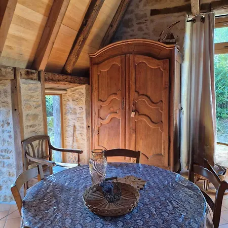 Vakantiehuis De L'autre Cote Du Lavoir Au Calme